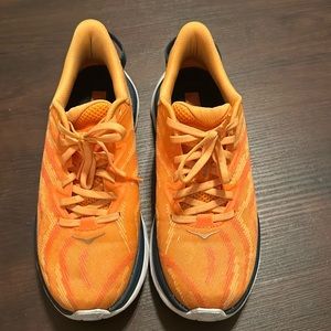 Hoka Mach Supersonic